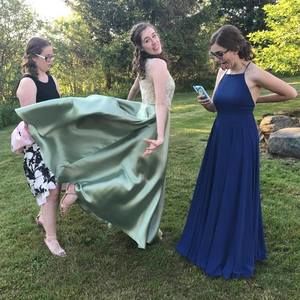 Meet your Posher, Carmen